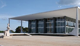 Punição a militares por críticas públicas a superiores ou governo é constitucional